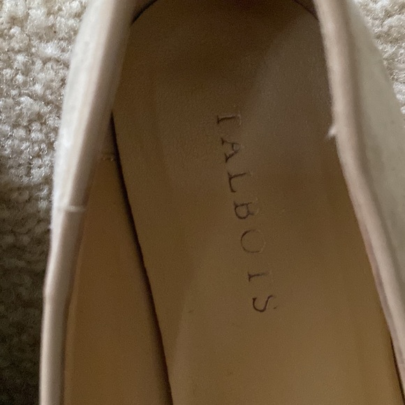 Tan suede flats - Picture 4 of 4
